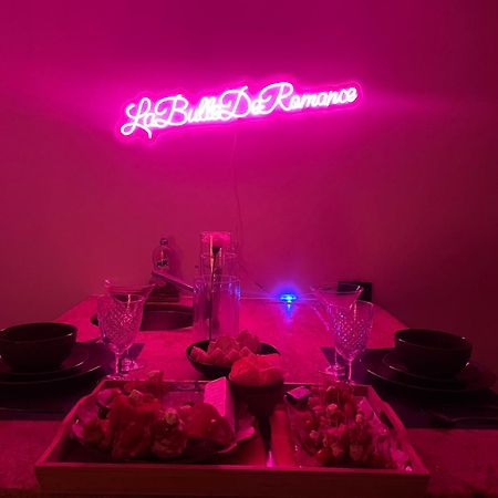 La Bulle De Romance - Love Room Tigy Buitenkant foto